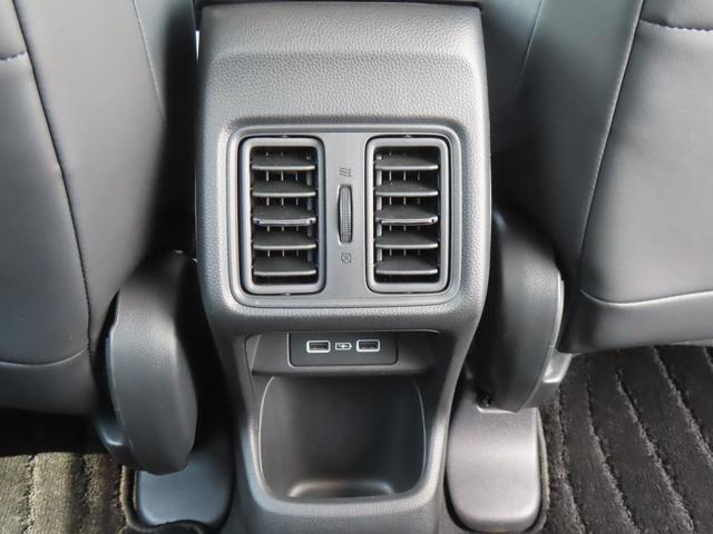 ヴェゼル ｅ：ＨＥＶＺ　認定中古車　電子制御パーキングブレーキ　ブラインドスポットモニター　ホンダコネクト対応ナビ　シートヒーター　バックカメラ　ＥＴＣ　クルーズコントロール　イモビライザー　純正アルミホイール　フルセグ（40枚目）