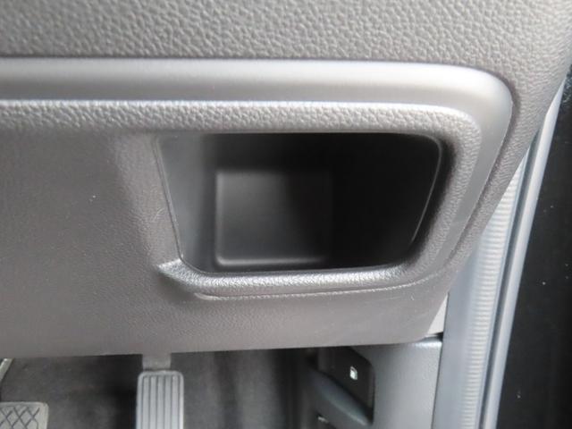 ヴェゼル ｅ：ＨＥＶＺ　認定中古車　電子制御パーキングブレーキ　ブラインドスポットモニター　ホンダコネクト対応ナビ　シートヒーター　バックカメラ　ＥＴＣ　クルーズコントロール　イモビライザー　純正アルミホイール　フルセグ（46枚目）