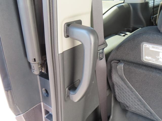 ステップワゴンスパーダ スパーダホンダセンシング　認定中古車　両側パワースライドドア　クルーズコントロール　純正ナビ　ナビ連動型ドライブレコーダー　バックカメラ　ＥＴＣ　イモビライザー　フルセグ　ＣＤ／ＤＶＤ再生　ＵＳＢ接続　Ｂｌｕｅｔｏｏｔｈ対応（27枚目）