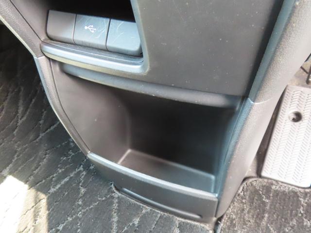 ステップワゴンスパーダ スパーダホンダセンシング　認定中古車　両側パワースライドドア　クルーズコントロール　純正ナビ　ナビ連動型ドライブレコーダー　バックカメラ　ＥＴＣ　イモビライザー　フルセグ　ＣＤ／ＤＶＤ再生　ＵＳＢ接続　Ｂｌｕｅｔｏｏｔｈ対応（53枚目）