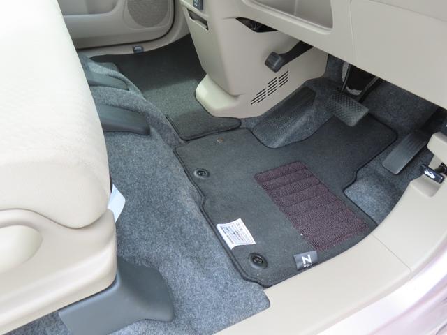 Ｎ－ＷＧＮ Ｇ・ターボパッケージ　認定中古車　ＣＤチューナー　スマートキー　アイドリングストップ　ＡＢＳ　ＶＳＡ　イモビライザー　純正アルミホイール　フロアマット付き　ＨＩＤ　ＣＤ再生　ＵＳＢ接続（11枚目）