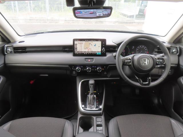ヴェゼル ｅ：ＨＥＶＺ　認定中古車　アドバンスドルームミラー　電子制御パーキングブレーキ　ホンダコネクト対応ナビ　ブラインドスポットモニター　シートヒーター　クルーズコントロール　純正ナビ　バックカメラ　ドライブレコーダー（14枚目）