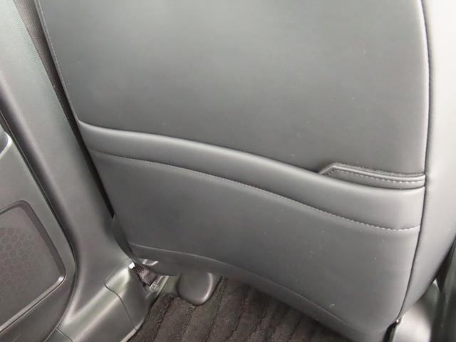 ヴェゼル ｅ：ＨＥＶＺ　認定中古車　アドバンスドルームミラー　電子制御パーキングブレーキ　ホンダコネクト対応ナビ　ブラインドスポットモニター　シートヒーター　クルーズコントロール　純正ナビ　バックカメラ　ドライブレコーダー（24枚目）