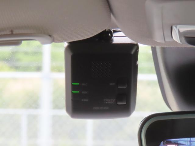 ヴェゼル ｅ：ＨＥＶＺ　認定中古車　アドバンスドルームミラー　電子制御パーキングブレーキ　ホンダコネクト対応ナビ　ブラインドスポットモニター　シートヒーター　クルーズコントロール　純正ナビ　バックカメラ　ドライブレコーダー（55枚目）