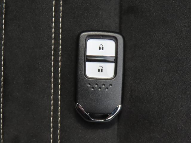 ヴェゼル ハイブリッドＲＳ・ホンダセンシング　認定中古車　電子制御パーキングブレーキ　シートヒーター　クルーズコントロール　バックカメラ　純正ナビ　ドライブレコーダー　ＥＴＣ　イモビライザー　フルセグ　ＣＤ／ＤＶＤ　ＵＳＢ　Ｂｌｕｅｔｏｏｔｈ対応（53枚目）