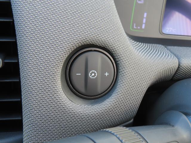 フィット ｅ：ＨＥＶクロスター　認定中古車　電子制御パーキングブレーキ　純正ナビ　クルーズコントロール　バックカメラ　前後ドライブレコーダー　ホンダセンシング　アイドリングストップ　フルセグ　ＣＤ／ＤＶＤ　ＵＳＢ　Ｂｌｕｅｔｏｏｔｈ（35枚目）