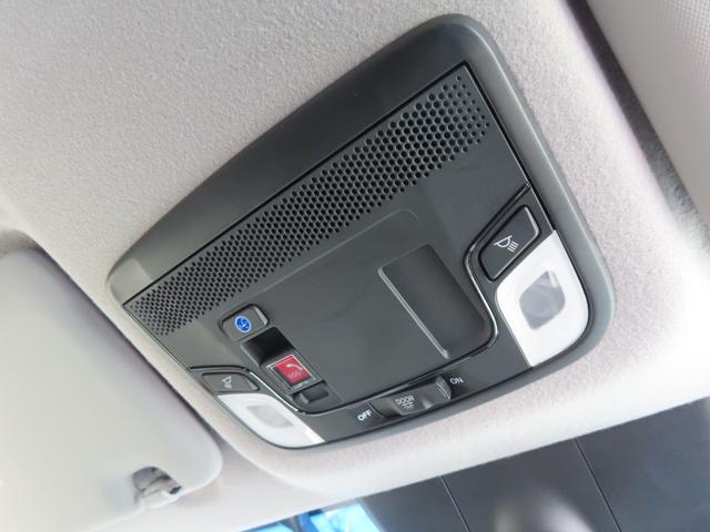 フィット ｅ：ＨＥＶクロスター　認定中古車　電子制御パーキングブレーキ　純正ナビ　クルーズコントロール　バックカメラ　前後ドライブレコーダー　ホンダセンシング　アイドリングストップ　フルセグ　ＣＤ／ＤＶＤ　ＵＳＢ　Ｂｌｕｅｔｏｏｔｈ（45枚目）