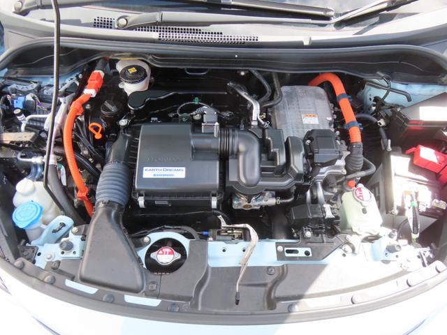 フィット ｅ：ＨＥＶクロスター　認定中古車　電子制御パーキングブレーキ　純正ナビ　クルーズコントロール　バックカメラ　前後ドライブレコーダー　ホンダセンシング　アイドリングストップ　フルセグ　ＣＤ／ＤＶＤ　ＵＳＢ　Ｂｌｕｅｔｏｏｔｈ（51枚目）