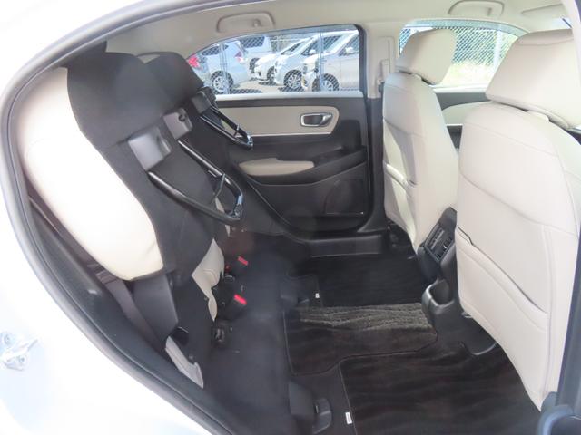 ヴェゼル ｅ：ＨＥＶＺ　認定中古車　電子制御パーキングブレーキ　ホンダコネクト対応ナビ　シートヒーター　クルーズコントロール　純正ナビ　バックカメラ　前後ドライブレコーダー　ＥＴＣ　ＡＢＳ　フルセグ　Ｂｌｕｅｔｏｏｔｈ対応（20枚目）