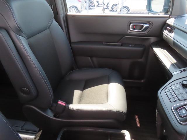 ステップワゴン ｅ：ＨＥＶスパーダ　認定中古車　電子制御パーキングブレーキ　両側パワースライドドア　ブラインドスポットモニター　純正ナビ　バックカメラ　ＥＴＣ　イモビライザー　フルセグ　ＣＤ／ＤＶＤ　ＭＳ　ＵＳＢ　Ｂｌｕｅｔｏｏｔｈ対応（19枚目）