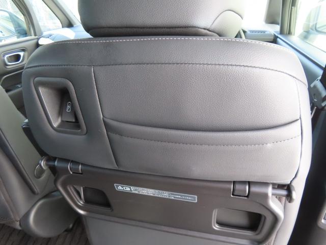 ステップワゴン ｅ：ＨＥＶスパーダ　認定中古車　電子制御パーキングブレーキ　両側パワースライドドア　ブラインドスポットモニター　純正ナビ　バックカメラ　ＥＴＣ　イモビライザー　フルセグ　ＣＤ／ＤＶＤ　ＭＳ　ＵＳＢ　Ｂｌｕｅｔｏｏｔｈ対応（24枚目）