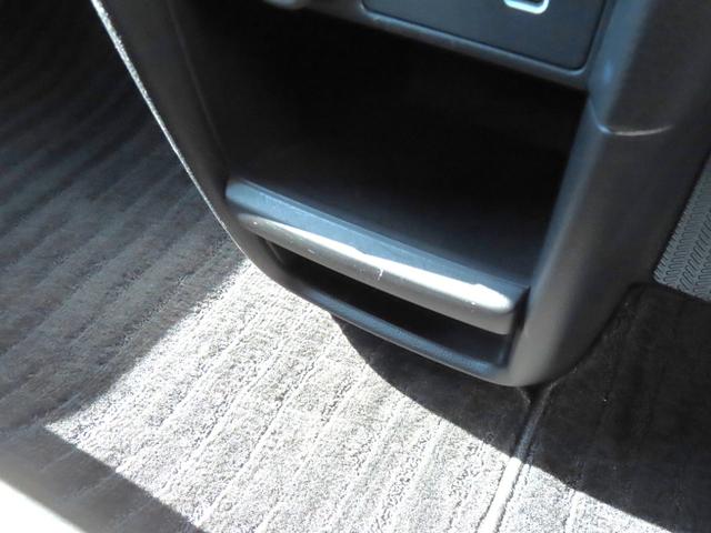 ステップワゴン ｅ：ＨＥＶスパーダ　認定中古車　電子制御パーキングブレーキ　両側パワースライドドア　ブラインドスポットモニター　純正ナビ　バックカメラ　ＥＴＣ　イモビライザー　フルセグ　ＣＤ／ＤＶＤ　ＭＳ　ＵＳＢ　Ｂｌｕｅｔｏｏｔｈ対応（53枚目）