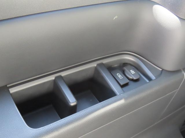 ステップワゴン ｅ：ＨＥＶスパーダ　認定中古車　電子制御パーキングブレーキ　両側パワースライドドア　ブラインドスポットモニター　純正ナビ　バックカメラ　ＥＴＣ　イモビライザー　フルセグ　ＣＤ／ＤＶＤ　ＭＳ　ＵＳＢ　Ｂｌｕｅｔｏｏｔｈ対応（61枚目）