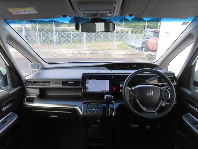 ステップワゴンスパーダ スパーダ・クールスピリットホンダセンシング　認定中古車電子制御パーキングブレーキ両側パワースライドドア純正９インチナビＥＴＣドライブレコーダーバックカメラクルーズコントロール３列シートシートヒーターＢｌｕｅｔｏｏｔｈ対応（14枚目）