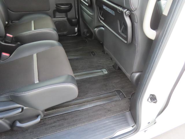 ステップワゴンスパーダ スパーダ・クールスピリットホンダセンシング　認定中古車電子制御パーキングブレーキ両側パワースライドドア純正９インチナビＥＴＣドライブレコーダーバックカメラクルーズコントロール３列シートシートヒーターＢｌｕｅｔｏｏｔｈ対応（20枚目）