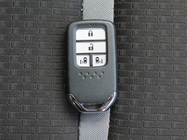 ステップワゴンスパーダ スパーダ・クールスピリットホンダセンシング　認定中古車電子制御パーキングブレーキ両側パワースライドドア純正９インチナビＥＴＣドライブレコーダーバックカメラクルーズコントロール３列シートシートヒーターＢｌｕｅｔｏｏｔｈ対応（70枚目）