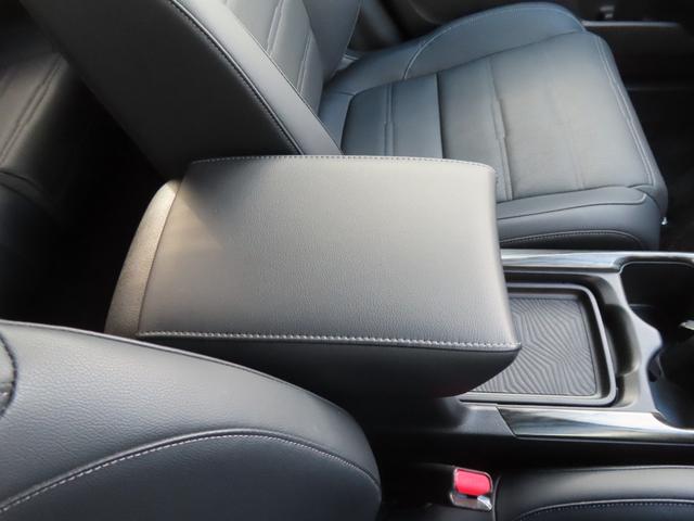 ＣＲ－Ｖハイブリッド ｅ：ＨＥＶＥＸ・ブラックエディション　認定中古車　サンルーフ　電子制御パーキングブレーキ　ブラインドスポットモニター　シートヒーター　純正ナビ　バックカメラ　ＥＴＣ　クルーズコントロール　イモビライザー　電動シート　純正アルミホイール（19枚目）