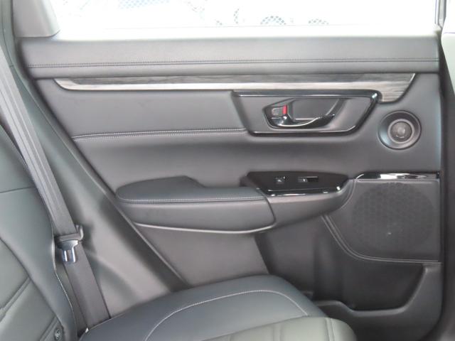 ＣＲ－Ｖハイブリッド ｅ：ＨＥＶＥＸ・ブラックエディション　認定中古車　サンルーフ　電子制御パーキングブレーキ　ブラインドスポットモニター　シートヒーター　純正ナビ　バックカメラ　ＥＴＣ　クルーズコントロール　イモビライザー　電動シート　純正アルミホイール（57枚目）