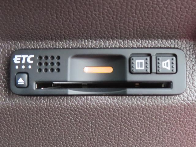 フリード+ハイブリッド ハイブリッドG・ホンダセンシング 認定中古車 両側パワースライドドア シートヒータ クルーズコントロール 純正ナビ ETC バックカメラ ホンダセンシング アイドリングストップ フルセグ CD/DVD再生 USB Bluetooth(12枚目)