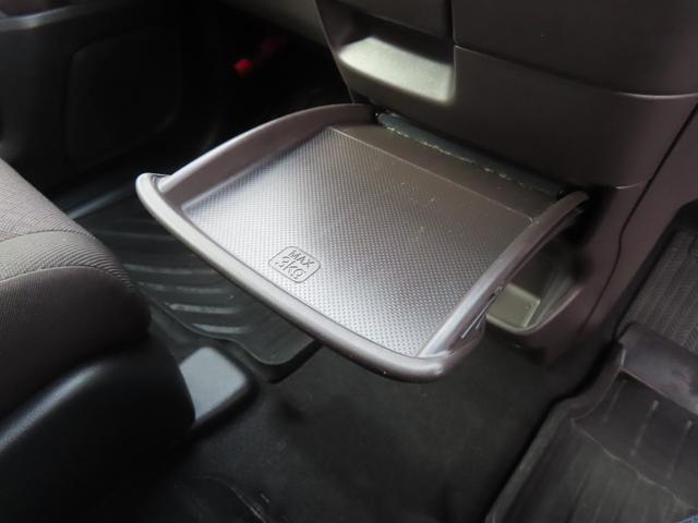 フリード+ハイブリッド ハイブリッドG・ホンダセンシング 認定中古車 両側パワースライドドア シートヒータ クルーズコントロール 純正ナビ ETC バックカメラ ホンダセンシング アイドリングストップ フルセグ CD/DVD再生 USB Bluetooth(46枚目)