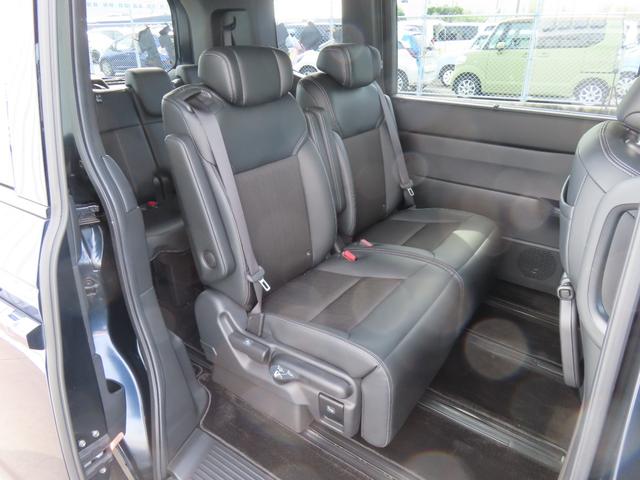 ステップワゴン e:HEVスパーダ 認定中古車 リア席モニター 電子制御パーキングブレーキ ブラインドスポットモニター ホンダコネクト対応ナビ 両側パワースライドドア シートヒーター バックカメラ ドライブレコーダー イモビライザー(18枚目)