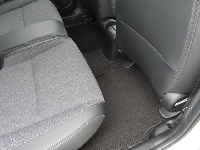 フィット ホーム 認定中古車 電子制御パーキングブレーキ 純正ナビ バックカメラ ETC レンタカーアップ ドライブレコーダー クルーズコントロール 障害物センサー イモビライザー CD USB Bluetooth対応(18枚目)
