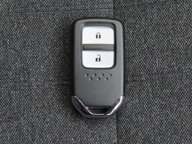 フィット ホーム 認定中古車 電子制御パーキングブレーキ 純正ナビ バックカメラ ETC レンタカーアップ ドライブレコーダー クルーズコントロール 障害物センサー イモビライザー CD USB Bluetooth対応(48枚目)