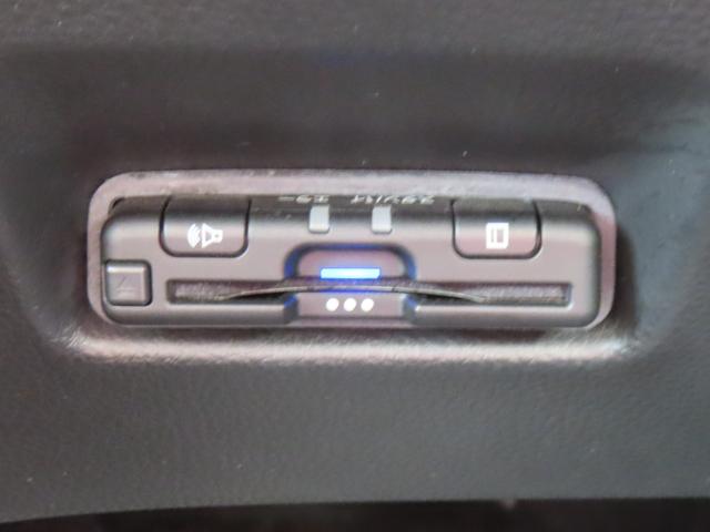 フィット ホーム 認定中古車 電子制御パーキングブレーキ 純正ナビ バックカメラ ETC ドライブレコーダー クルーズコントロール フルセグ CD/DVD再生 USB接続 Bluetooth対応 レンタカーアップ(11枚目)