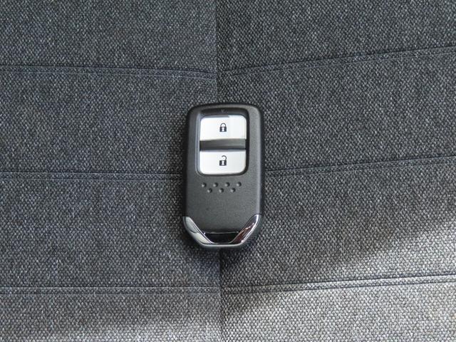 フィット ホーム 認定中古車 電子制御パーキングブレーキ 純正ナビ バックカメラ ETC ドライブレコーダー クルーズコントロール フルセグ CD/DVD再生 USB接続 Bluetooth対応 レンタカーアップ(48枚目)