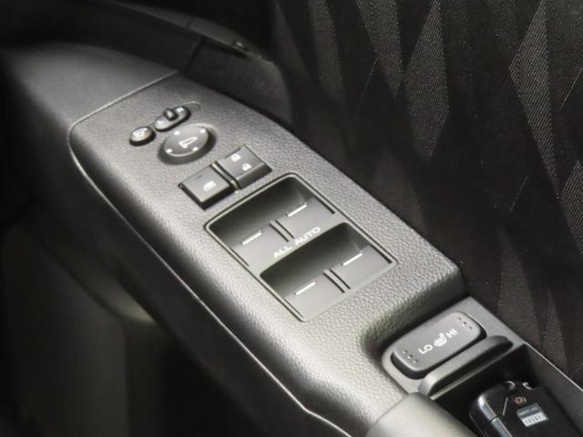 オデッセイハイブリッド ハイブリッドアブソルート・EXホンダセンシング 認定中古車 電子制御パーキングブレーキ 両側パワースライドドア ブラインドスポットモニター ドライブレコーダー 社外ナビ ETC 純正アルミホイール フルセグ USB HDMI Bluetooth対応(45枚目)