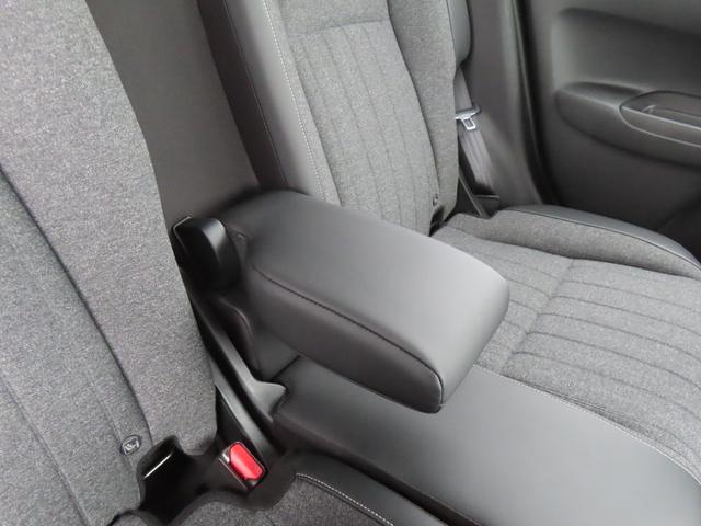 フィット ｅ：ＨＥＶホーム　認定中古車　電子制御パーキングブレーキ　ホンダコネクト対応ナビ　ブラインドスポットモニター　全周囲カメラ　ＥＴＣ　クルーズコントロール　イモビライザー　ＡＢＳ　フルセグ　ＵＳＢ　Ｂｌｕｅｔｏｏｔｈ対応（20枚目）