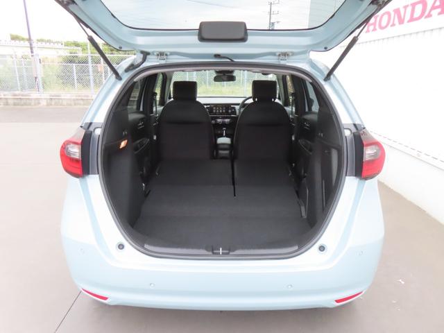 フィット ｅ：ＨＥＶホーム　認定中古車　電子制御パーキングブレーキ　ホンダコネクト対応ナビ　ブラインドスポットモニター　全周囲カメラ　ＥＴＣ　クルーズコントロール　イモビライザー　ＡＢＳ　フルセグ　ＵＳＢ　Ｂｌｕｅｔｏｏｔｈ対応（25枚目）