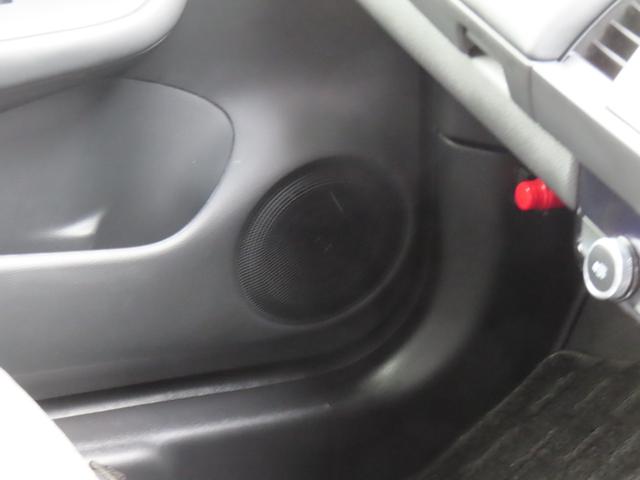 フィット ｅ：ＨＥＶホーム　認定中古車　電子制御パーキングブレーキ　ホンダコネクト対応ナビ　ブラインドスポットモニター　全周囲カメラ　ＥＴＣ　クルーズコントロール　イモビライザー　ＡＢＳ　フルセグ　ＵＳＢ　Ｂｌｕｅｔｏｏｔｈ対応（48枚目）