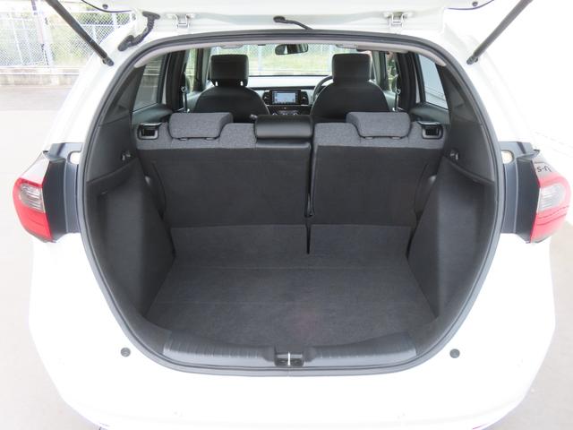 フィット ホーム　認定中古車　電子制御パーキングブレーキ　純正ナビ　バックカメラ　ＥＴＣ　ドライブレコーダー　クルーズコントロール　イモビライザー　障害物センサー　ＣＤ再生　ＵＳＢ　Ｂｌｕｅｔｏｏｔ　レンタカーアップ（19枚目）