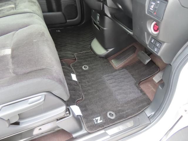 Ｎ－ＢＯＸ ２トーンカラースタイルモデューロＸＧ・ターボパック　認定中古車　両側パワースライドドア　シートヒーター　純正ナビ　クルーズコントロール　バックカメラ　ＥＴＣ　ナビ連動型前後ドライブレコーダー　イモビライザー　ホンダセンシング　フルセグ　ＣＤ／ＤＶＤ（16枚目）