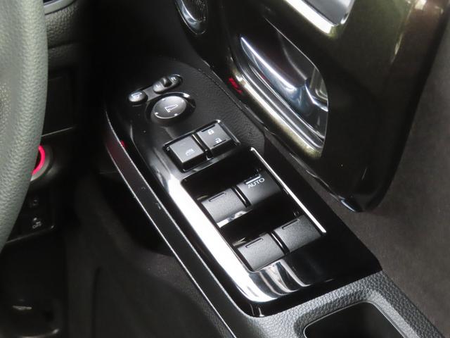 Ｎ－ＢＯＸ ２トーンカラースタイルモデューロＸＧ・ターボパック　認定中古車　両側パワースライドドア　シートヒーター　純正ナビ　クルーズコントロール　バックカメラ　ＥＴＣ　ナビ連動型前後ドライブレコーダー　イモビライザー　ホンダセンシング　フルセグ　ＣＤ／ＤＶＤ（40枚目）