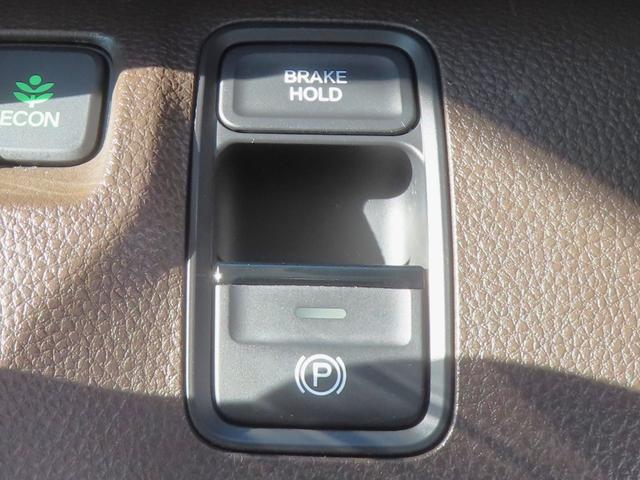 Ｎ－ＷＧＮ Ｌホンダセンシング　認定中古車　電子制御パーキングブレーキ　シートヒーター　純正ナビ　バックカメラ　ＥＴＣ　ドライブレコーダー　クルーズコントロール　イモビライザー　フルセグ　ＵＳＢ　Ｂｌｕｅｔｏｏｔｈ　レンタカーアップ（7枚目）