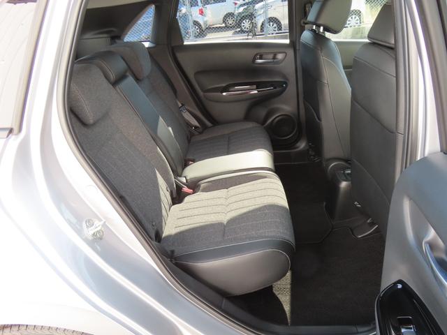 フィット ホーム　認定中古車　電子制御パーキングブレーキ　純正ナビ　バックカメラ　ＥＴＣ　ドライブレコーダー　クルーズコントロール　イモビライザー　ＣＤ再生　ＵＳＢ接続　Ｂｌｕｅｔｏｏｔｈ対応　レンタカーアップ（15枚目）