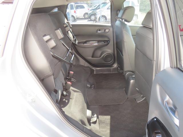 フィット ホーム　認定中古車　電子制御パーキングブレーキ　純正ナビ　バックカメラ　ＥＴＣ　ドライブレコーダー　クルーズコントロール　イモビライザー　ＣＤ再生　ＵＳＢ接続　Ｂｌｕｅｔｏｏｔｈ対応　レンタカーアップ（16枚目）