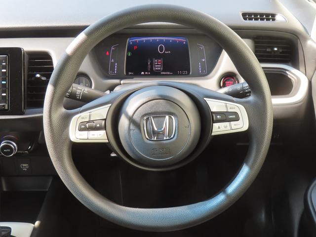 フィット ホーム　認定中古車　電子制御パーキングブレーキ　純正ナビ　バックカメラ　ＥＴＣ　ドライブレコーダー　クルーズコントロール　イモビライザー　ＣＤ再生　ＵＳＢ接続　Ｂｌｕｅｔｏｏｔｈ対応　レンタカーアップ（21枚目）