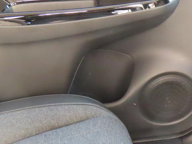 フィット ホーム　認定中古車　電子制御パーキングブレーキ　純正ナビ　バックカメラ　ＥＴＣ　ドライブレコーダー　クルーズコントロール　イモビライザー　ＣＤ再生　ＵＳＢ接続　Ｂｌｕｅｔｏｏｔｈ対応　レンタカーアップ（45枚目）