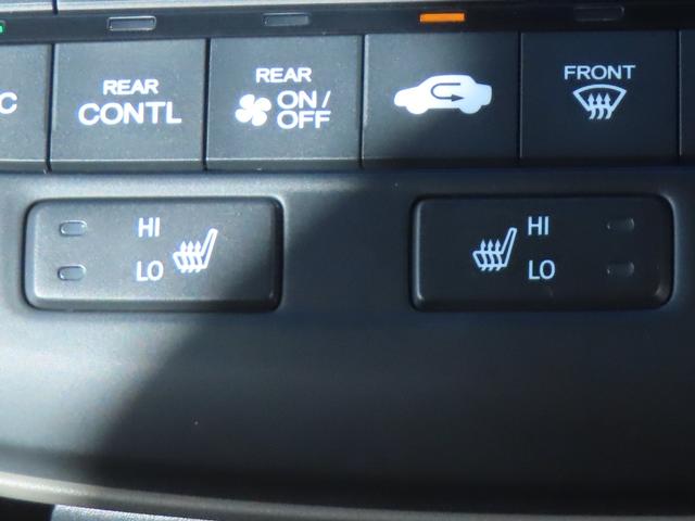 ステップワゴン Ｇ・ＥＸ　認定中古車　リア席モニター　両側パワースライドドア　シートヒーター　純正ナビ　バックカメラ　ＥＴＣ　純正アルミホイール　イモビライザー　ホンダセンシング　ＣＤ／ＤＶＤ　ＵＳＢ　Ｂｌｕｅｔｏｏｔｈ対応（9枚目）