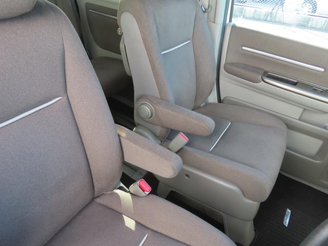 ステップワゴン Ｇ・ＥＸ　認定中古車　リア席モニター　両側パワースライドドア　シートヒーター　純正ナビ　バックカメラ　ＥＴＣ　純正アルミホイール　イモビライザー　ホンダセンシング　ＣＤ／ＤＶＤ　ＵＳＢ　Ｂｌｕｅｔｏｏｔｈ対応（16枚目）