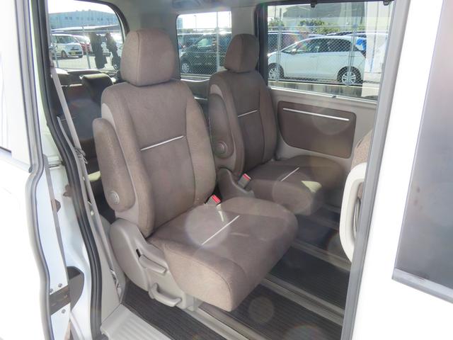 ステップワゴン Ｇ・ＥＸ　認定中古車　リア席モニター　両側パワースライドドア　シートヒーター　純正ナビ　バックカメラ　ＥＴＣ　純正アルミホイール　イモビライザー　ホンダセンシング　ＣＤ／ＤＶＤ　ＵＳＢ　Ｂｌｕｅｔｏｏｔｈ対応（18枚目）