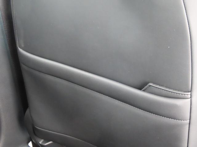 ヴェゼル ｅ：ＨＥＶＺ　認定中古車ブラインドスポットモニター電子制御パーキングブレーキホンダコネクト対応ナビシートヒーターバックカメラＥＴＣ前後ドライブレコーダー電動リアゲートＵＳＢＢｌｕｅｔｏｏｔｈ対応（21枚目）