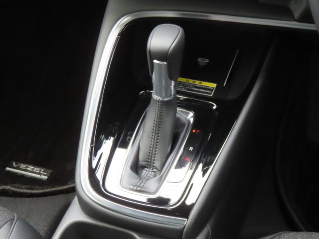 ヴェゼル ｅ：ＨＥＶＺ　認定中古車ブラインドスポットモニター電子制御パーキングブレーキホンダコネクト対応ナビシートヒーターバックカメラＥＴＣ前後ドライブレコーダー電動リアゲートＵＳＢＢｌｕｅｔｏｏｔｈ対応（31枚目）