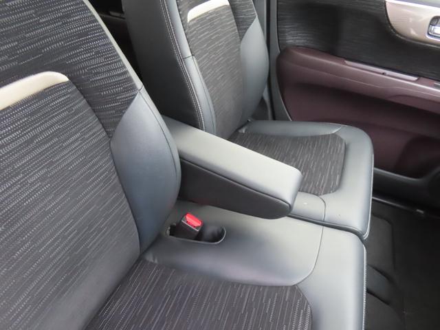 N-ONE プレミアム 認定中古車 純正ナビ バックカメラ ETC アイドリングストップ イモビライザー純正アルミホイール スマートキー フロアマット ベンチシート フルセグ CD/DVD USB Bluetooth対応(13枚目)