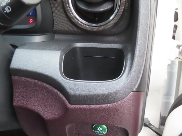 N-ONE プレミアム 認定中古車 純正ナビ バックカメラ ETC アイドリングストップ イモビライザー純正アルミホイール スマートキー フロアマット ベンチシート フルセグ CD/DVD USB Bluetooth対応(38枚目)