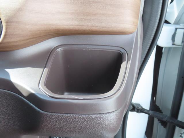 フリード Ｇ・ホンダセンシング　認定中古車　両側パワースライドドア　シートヒーター　純正ナビ　バックカメラ　ＥＴＣ　クルーズコントロール　イモビライザー　ＡＢＳ　ＶＳＡ　フルセグ　ＣＤ／ＤＶＤ再生　ＵＳＢ接続　Ｂｌｕｅｔｏｏｔｈ対応（47枚目）