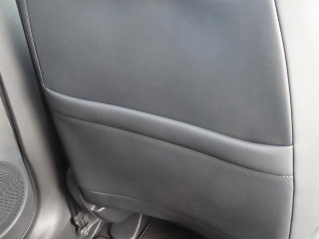 フィット ホーム　レンタカーアップ　電子制御パーキングブレーキ　バックカメラ　純正ナビ　ドライブレコーダー　ＥＴＣ　障害物センサー　クルーズコントロール　イモビライザー　ＣＤ　ＵＳＢ　Ｂｌｕｅｔｏｏｔｈ対応（18枚目）